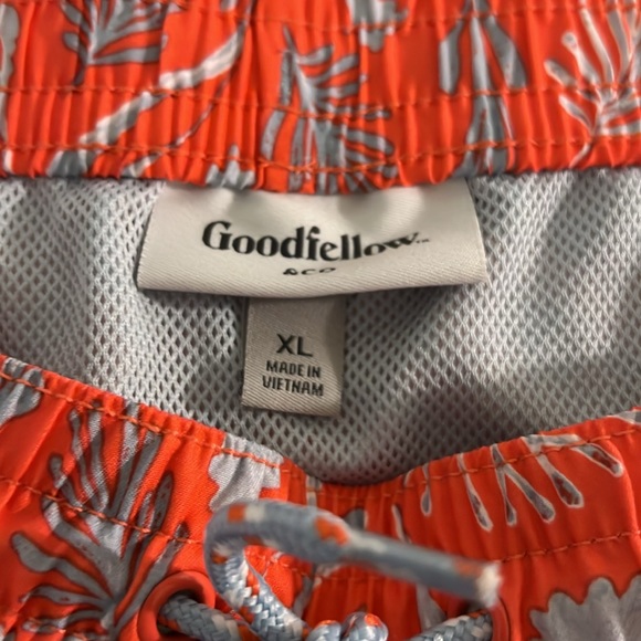 Goodfellow & Co Swim Trunks Men’s size XL Coral. & Gray Print - Picture 5 of 12